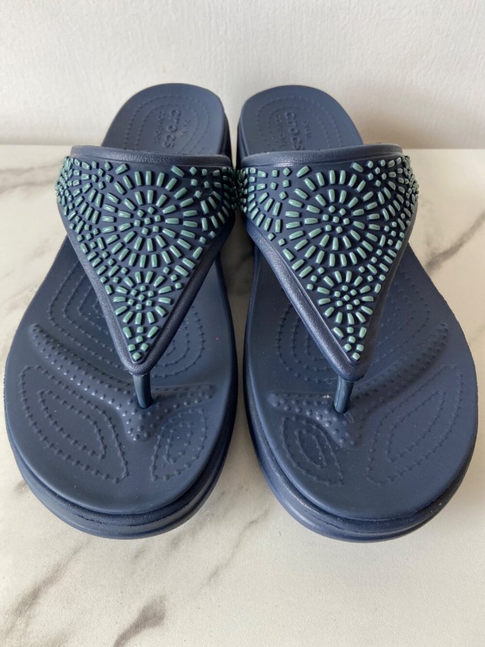 Blue Crocs Womens Size 10 Sandal With Embellished Strap & Dual Comfort Support